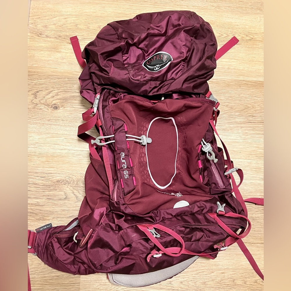 SOLD Women’s Osprey Aura 65
